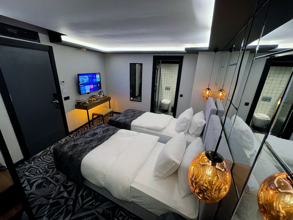 Weingart Hotel 10