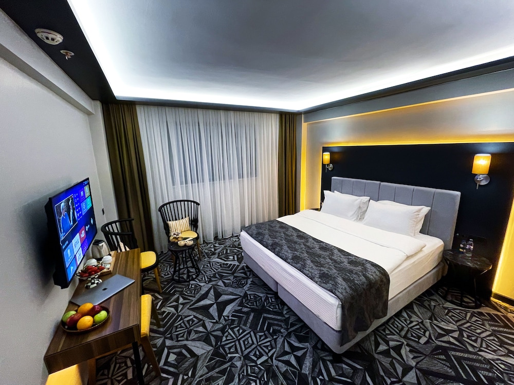 Weingart Hotel 3