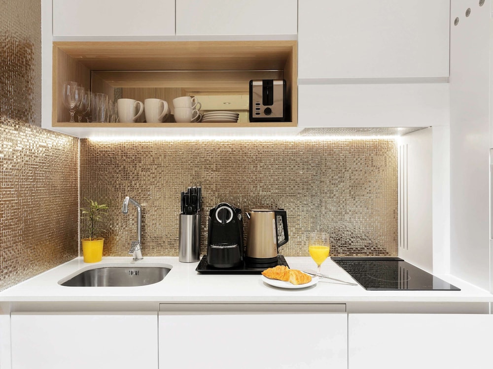 Adagio Premium The Palm 19