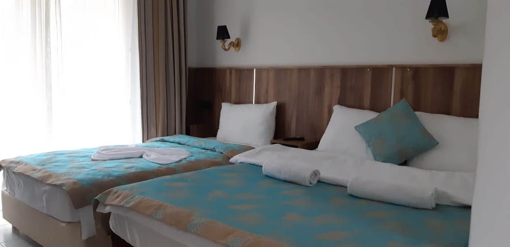 Elijah Hotel 15