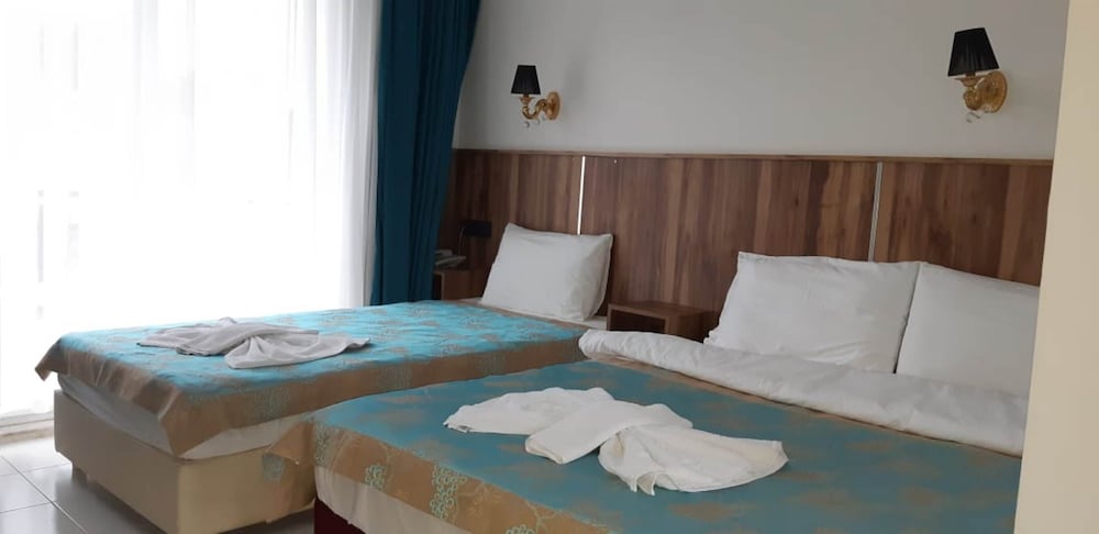 Elijah Hotel 14
