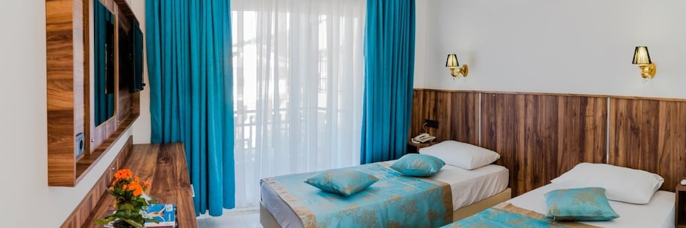 Elijah Hotel 7