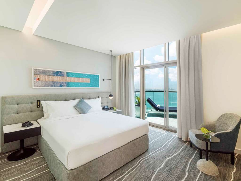 Th8 Palm Managed by Accor 19