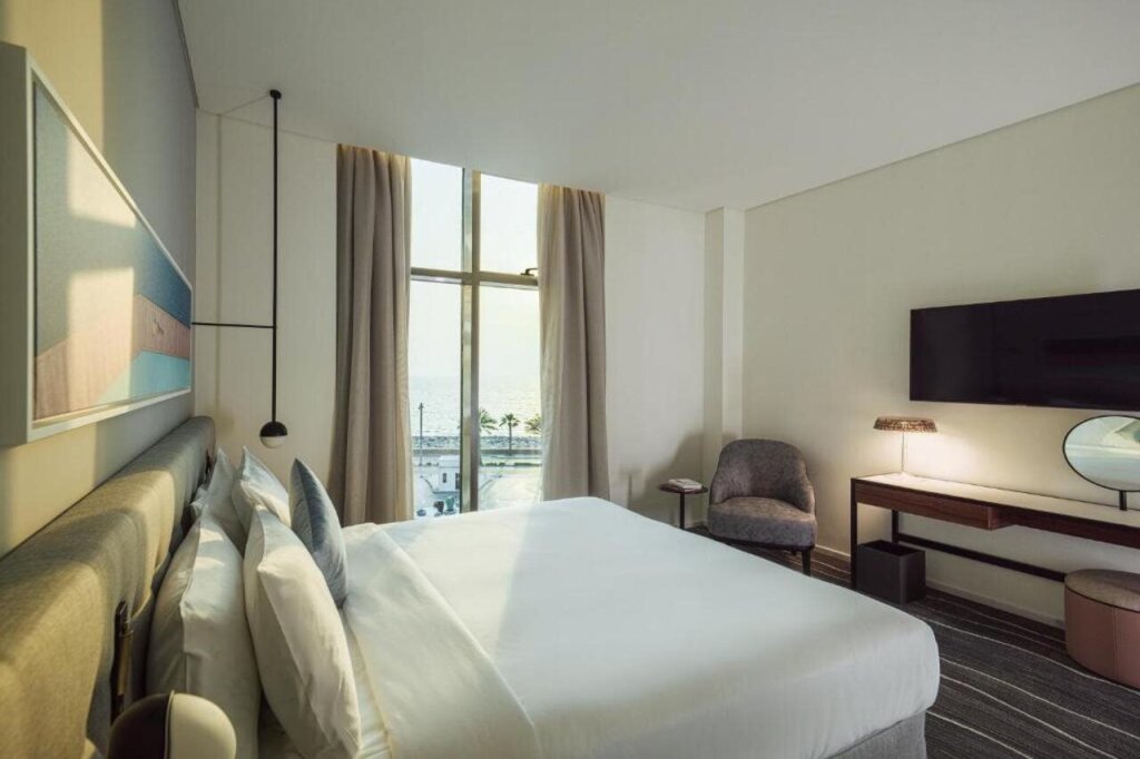 Th8 Palm Managed by Accor 15