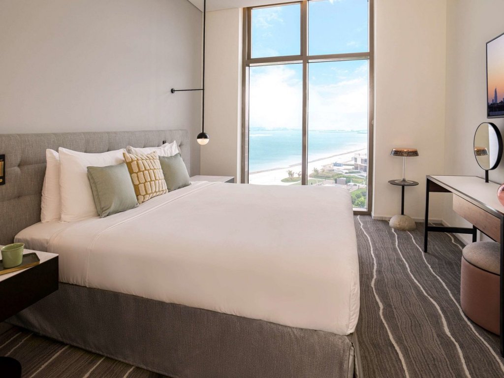 Th8 Palm Managed by Accor 7