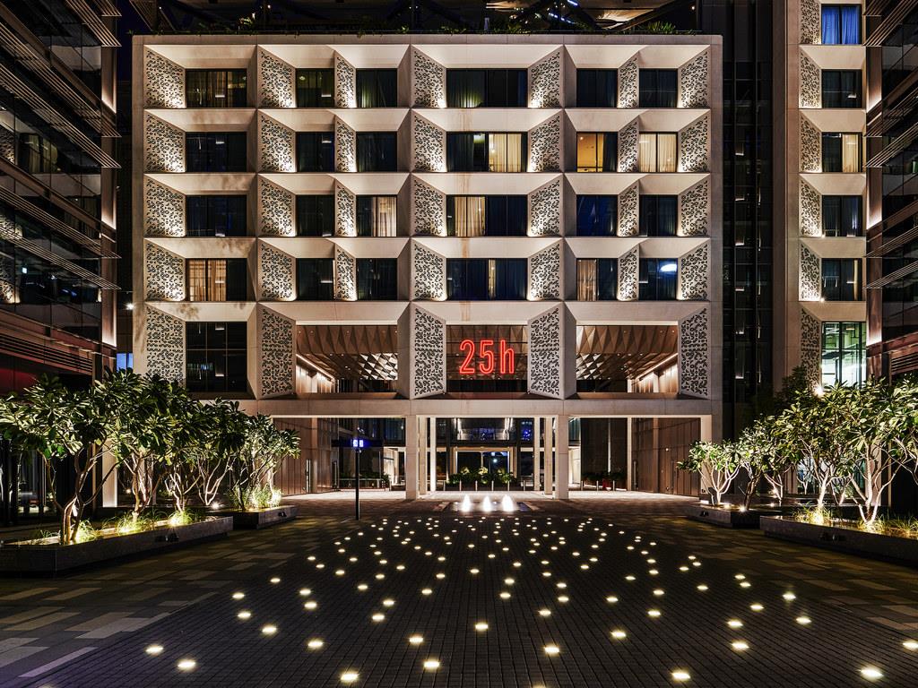 25Hours Hotel One Central 1