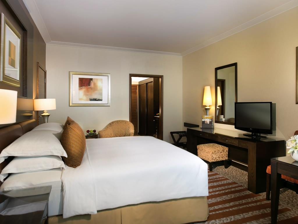 Swissôtel Al Murooj Dubai 11