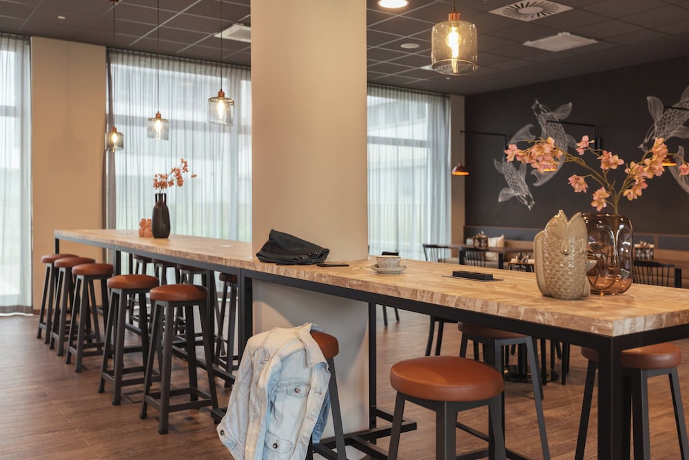 Holiday Inn - the niu, Tab Dusseldorf Main Station 24