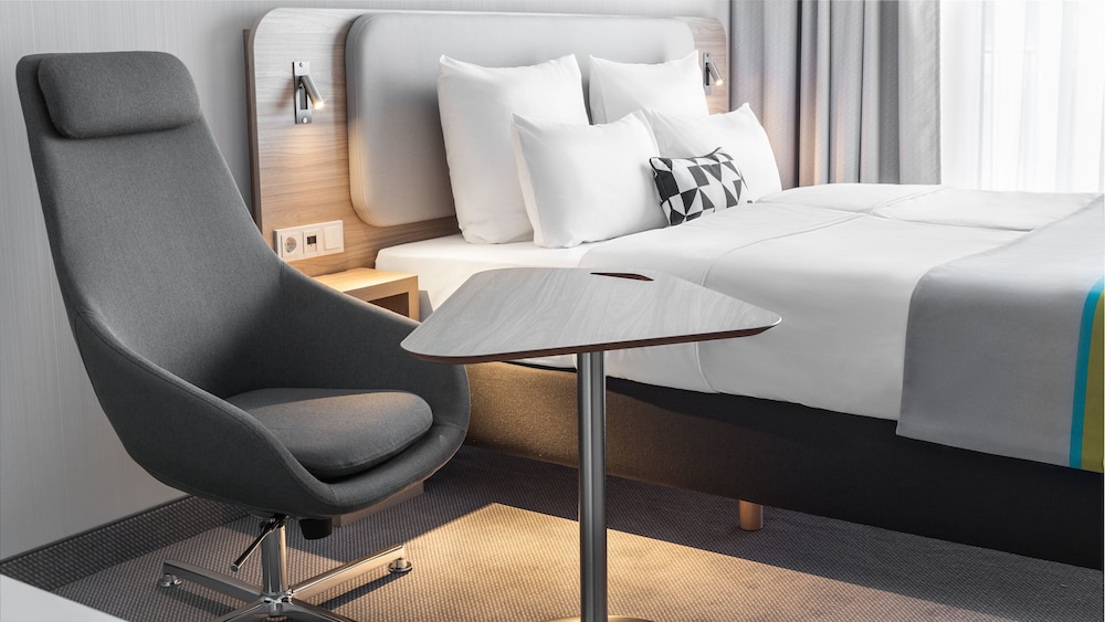 Holiday Inn Express Dusseldorf - Hauptbahnhof 10