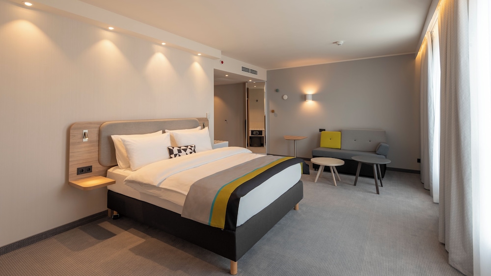 Holiday Inn Express Dusseldorf - Hauptbahnhof 22