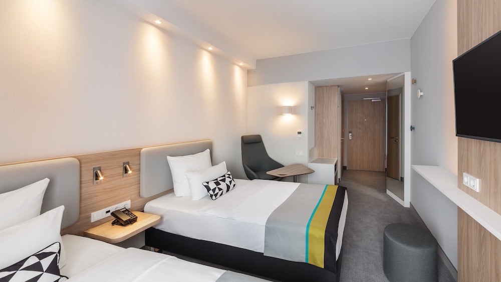 Holiday Inn Express Dusseldorf - Hauptbahnhof 15
