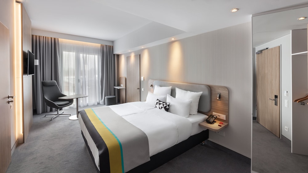 Holiday Inn Express Dusseldorf - Hauptbahnhof 14