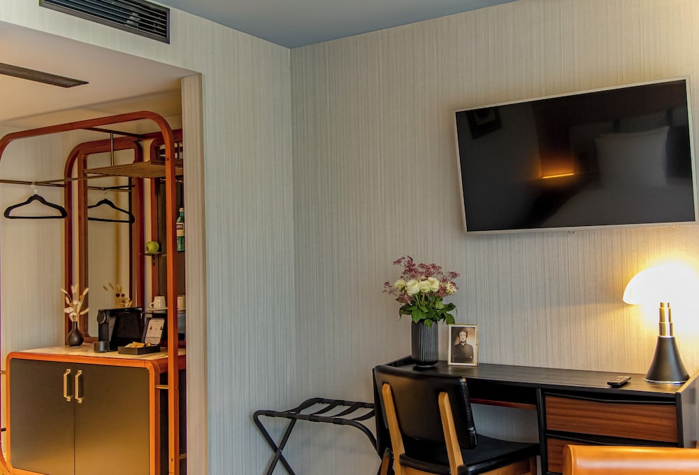 MUZE Hotel Dusseldorf - Handwritten Collection 21