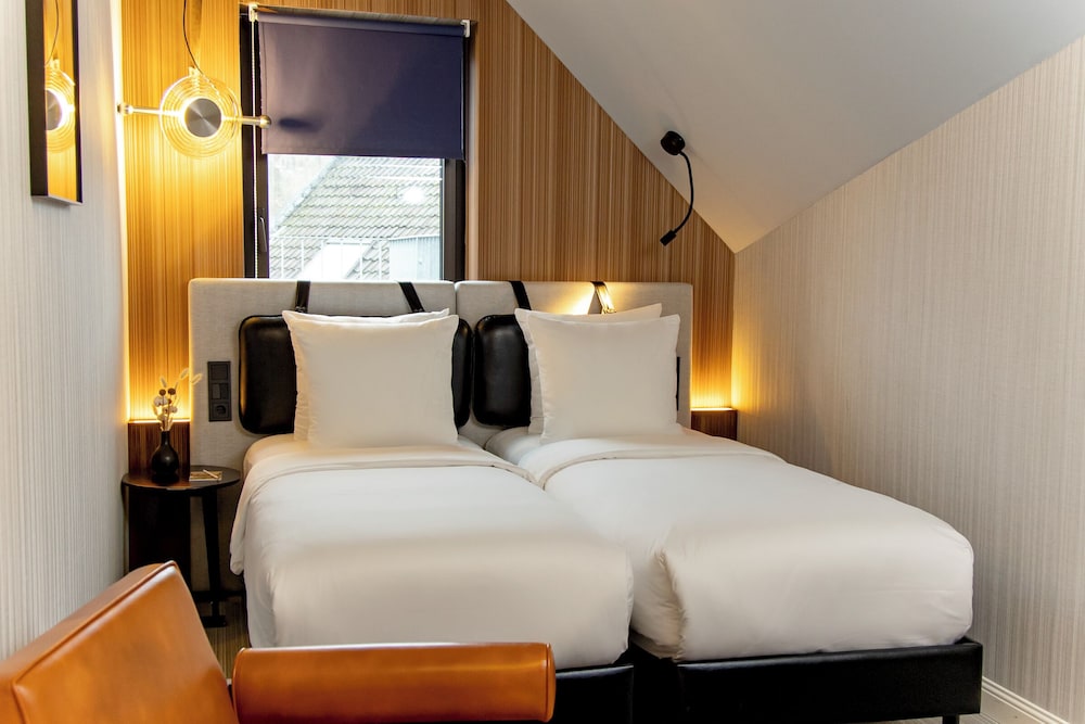 MUZE Hotel Dusseldorf - Handwritten Collection 23