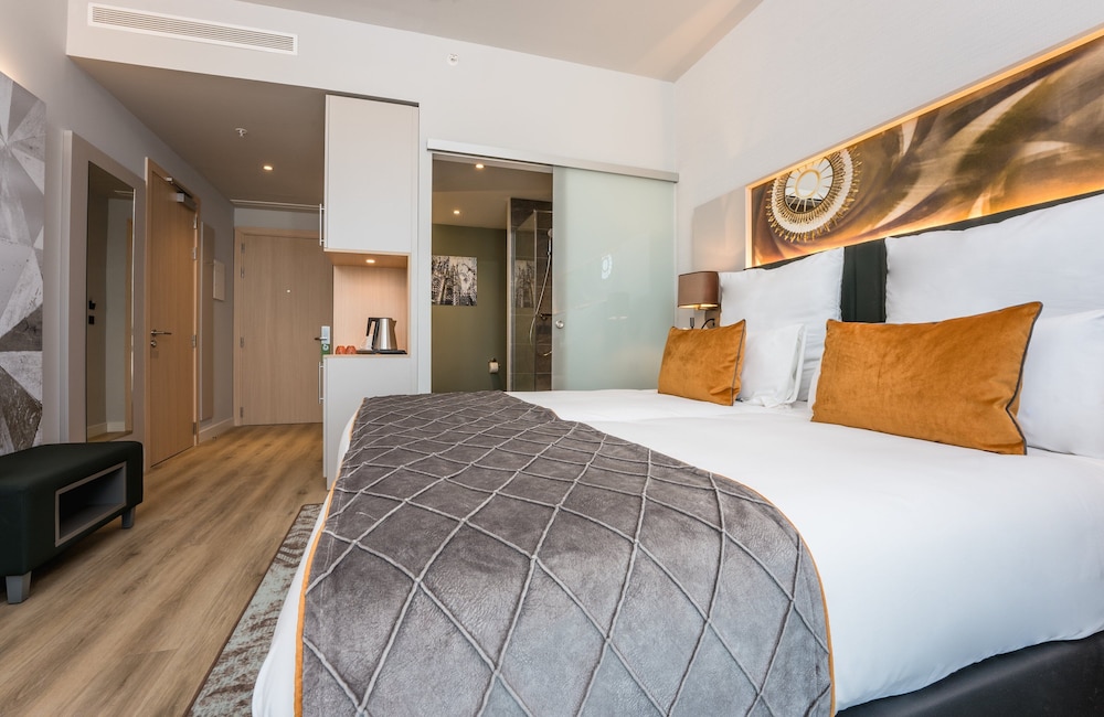 Leonardo Royal Hotel Barcelona Fira 22