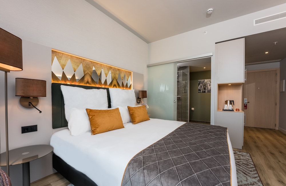Leonardo Royal Hotel Barcelona Fira 9