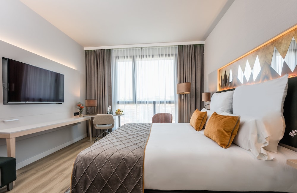 Leonardo Royal Hotel Barcelona Fira 7