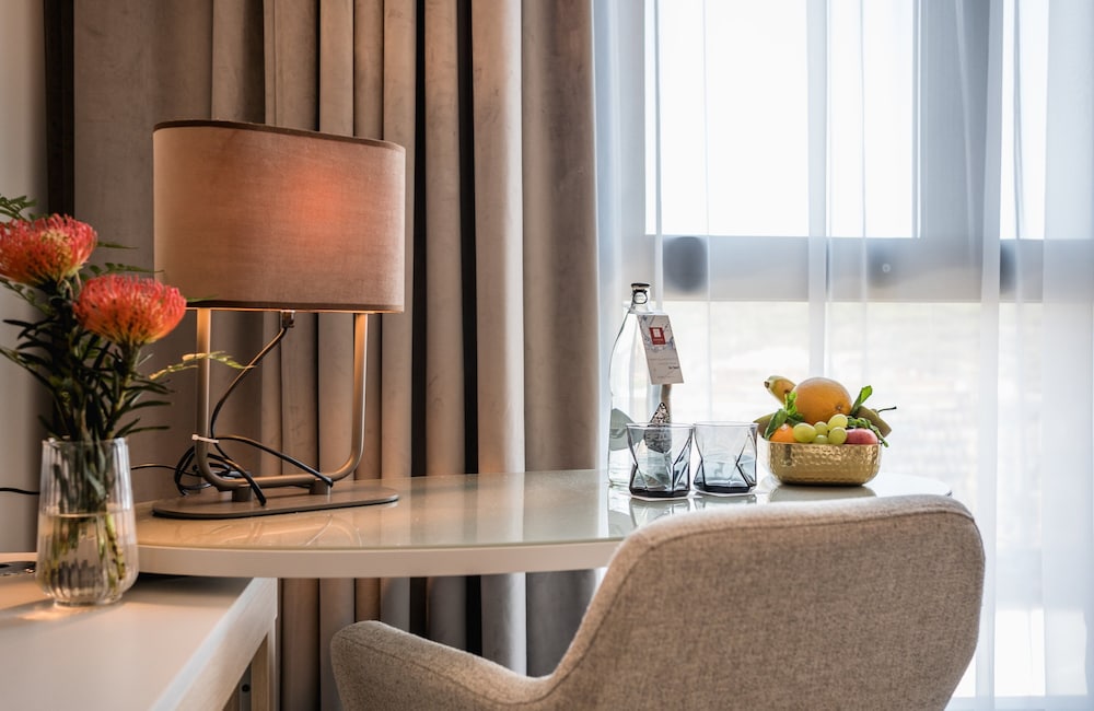 Leonardo Royal Hotel Barcelona Fira 8