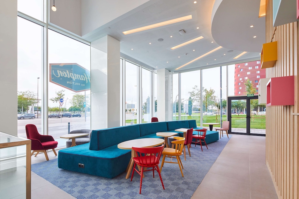 Hampton by Hilton Barcelona Fira Gran Via 8