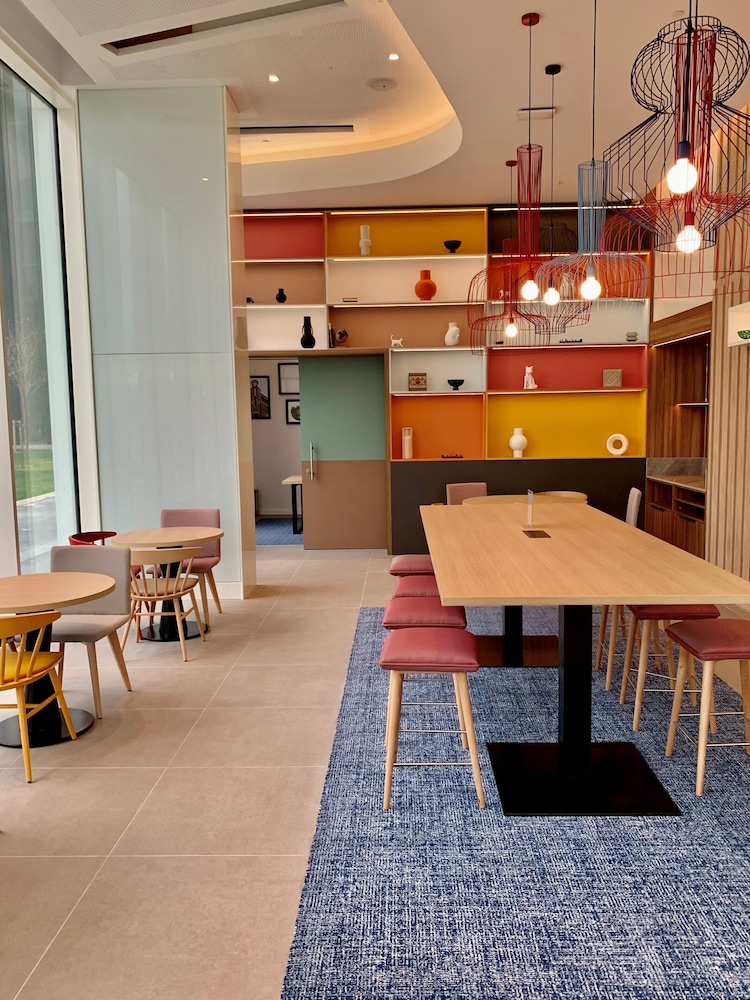 Hampton by Hilton Barcelona Fira Gran Via 3