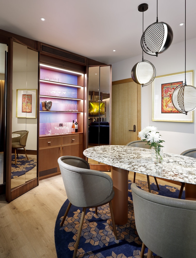 Hard Rock Hotel Madrid 20