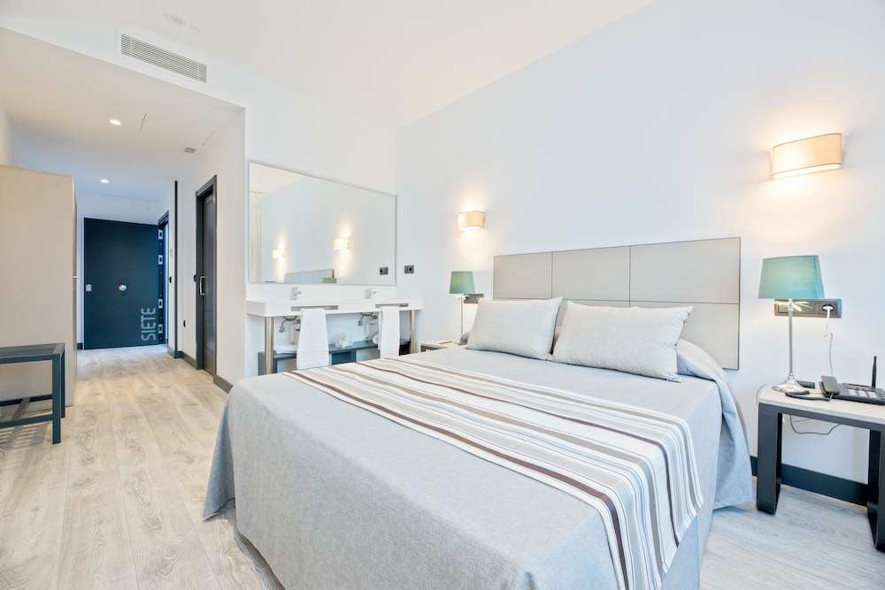 Hotel Iberum 11