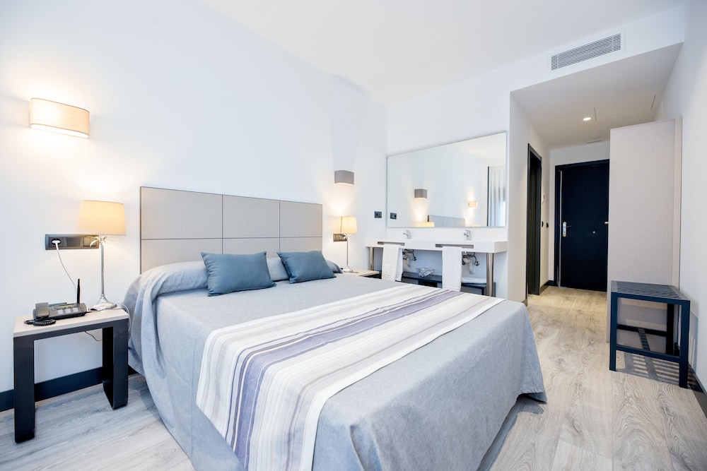 Hotel Iberum 16