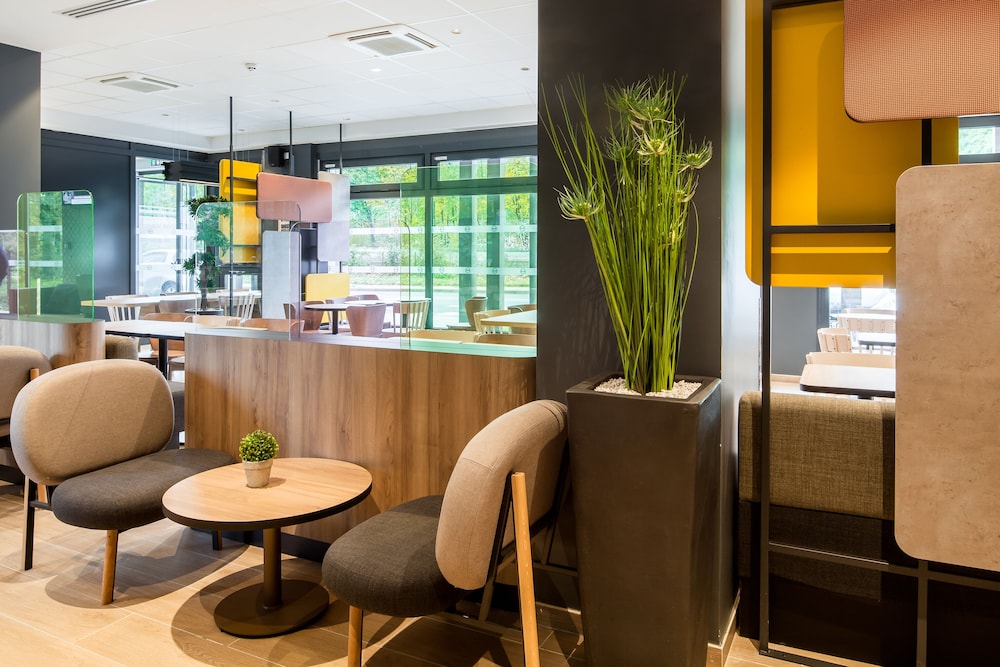 B&B HOTEL Paris Meudon Vélizy 8