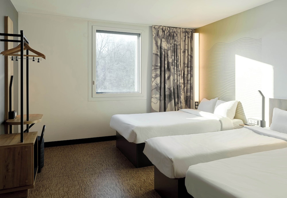 B&B HOTEL Paris Meudon Vélizy 24