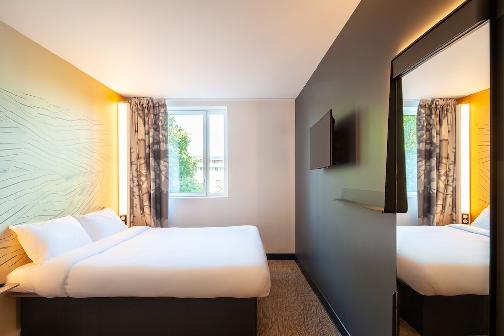 B&B HOTEL Saint-Denis Porte de Paris 23