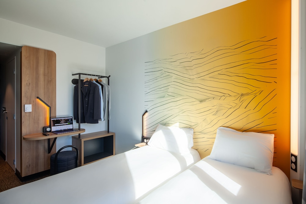 B&B HOTEL Saint-Denis Porte de Paris 20