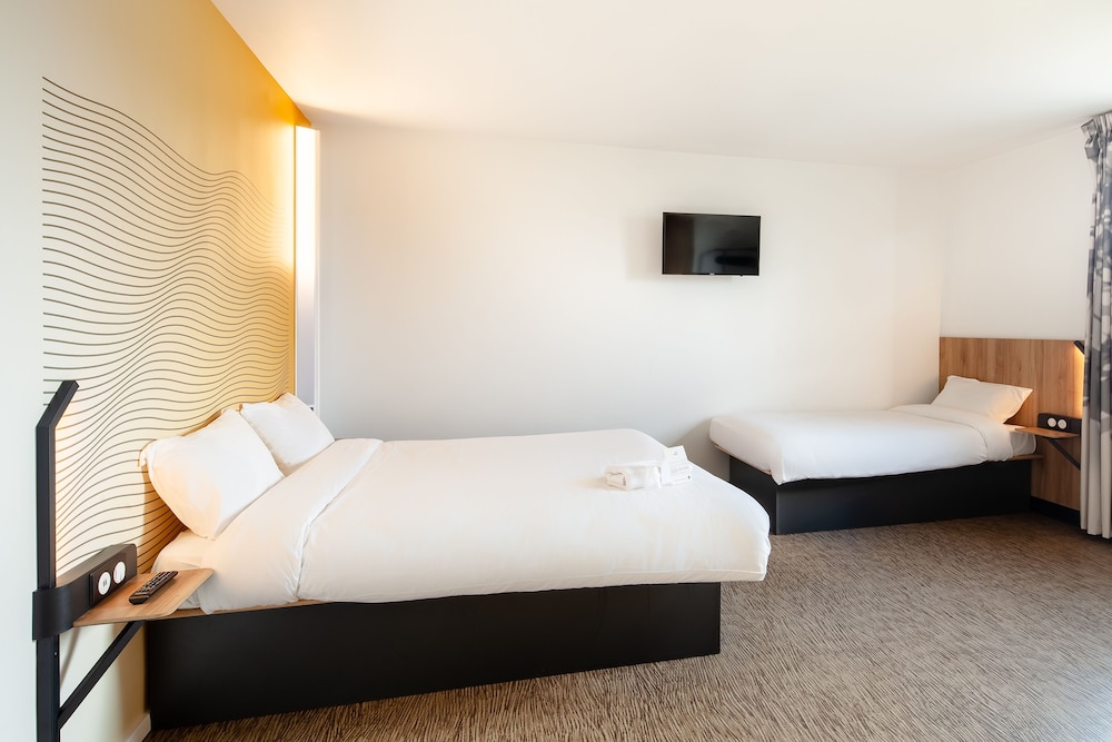 B&B HOTEL Saint-Denis Porte de Paris 17