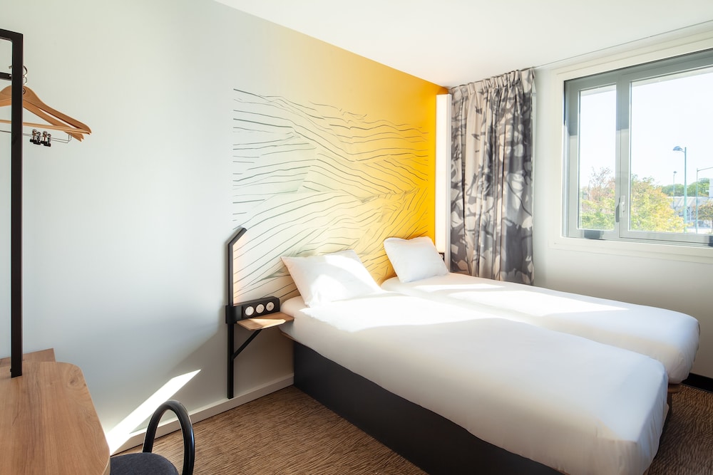 B&B HOTEL Saint-Denis Porte de Paris 18