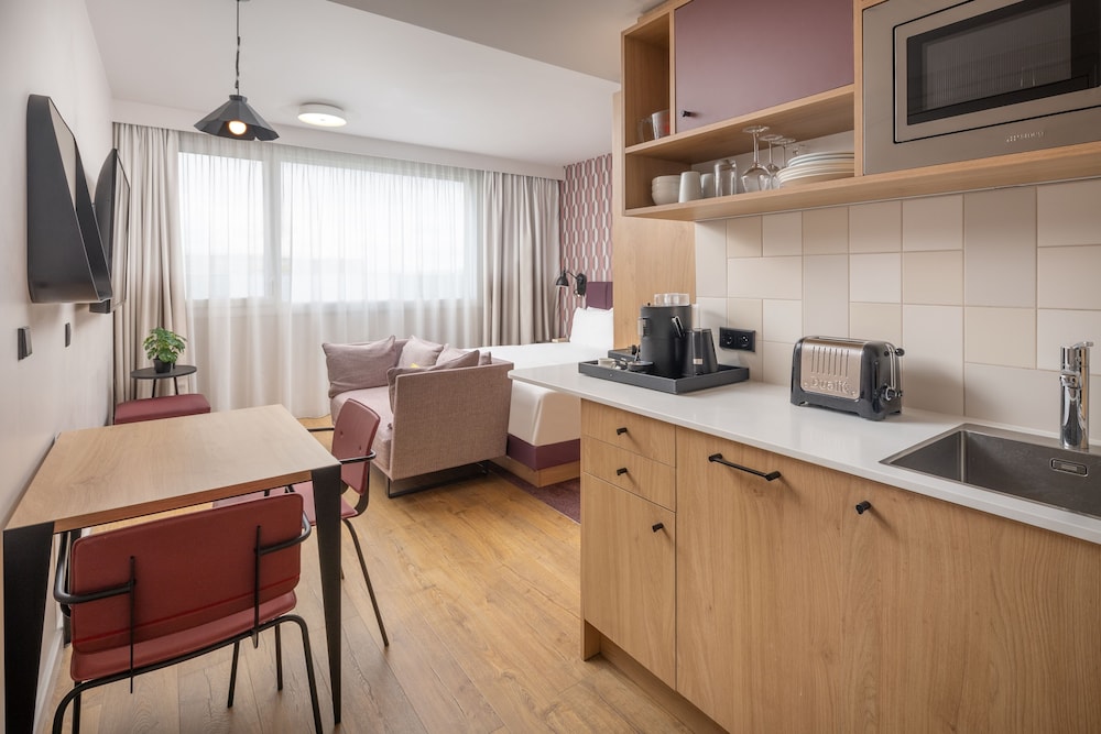 Hyatt House Paris Charles de Gaulle Airport 13
