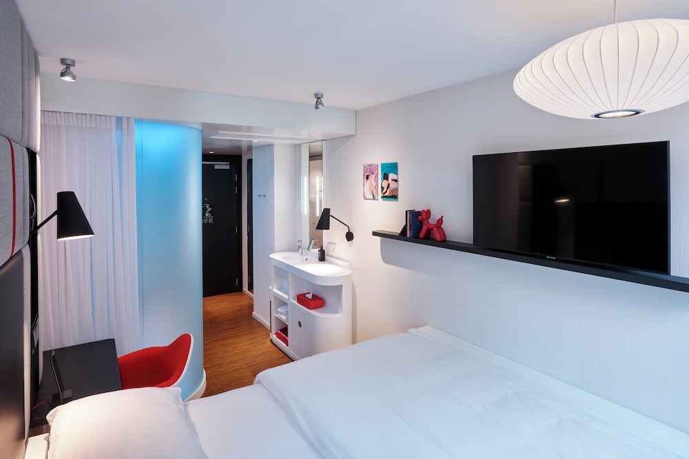 citizenM Paris Champs-Élysées 9