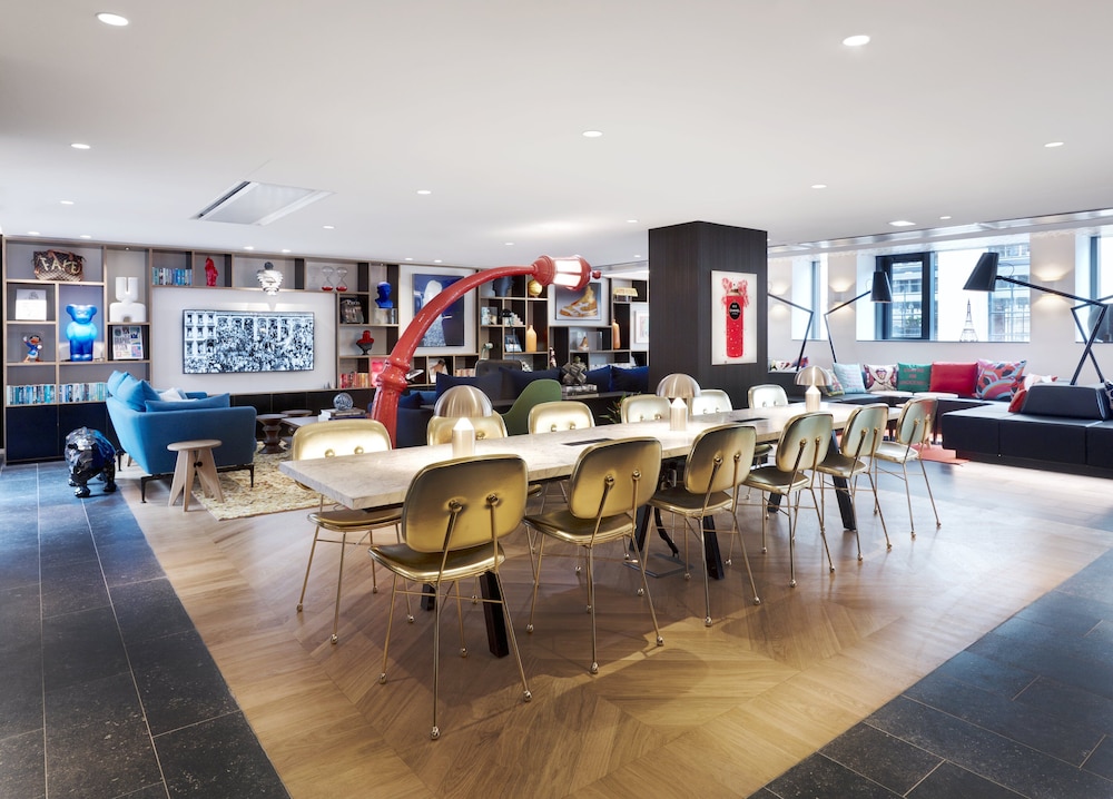 citizenM Paris Champs-Élysées 3