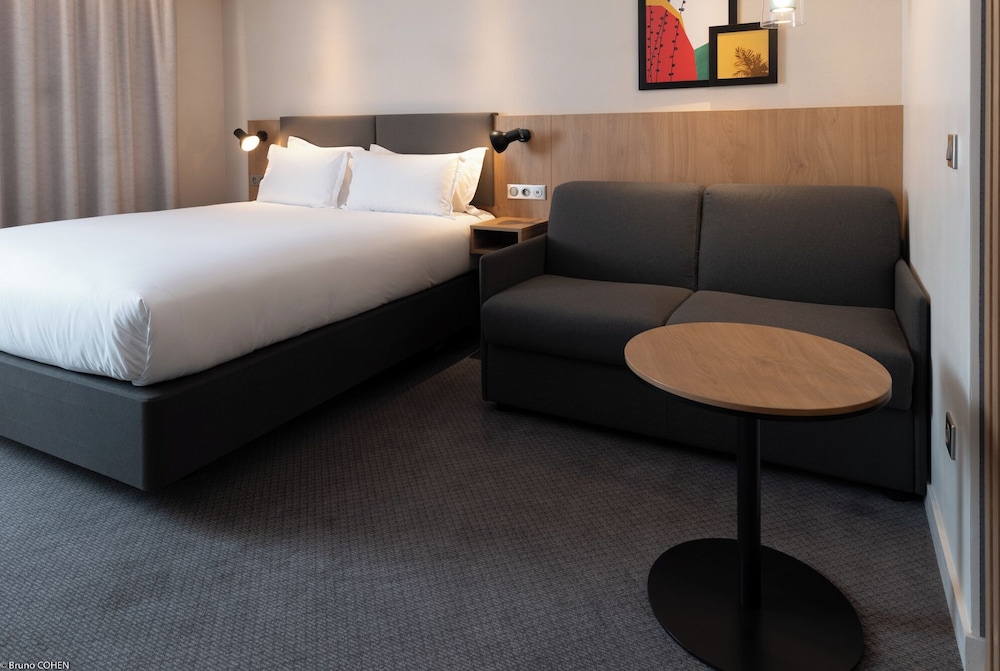 Holiday Inn Paris CDG Airport 16