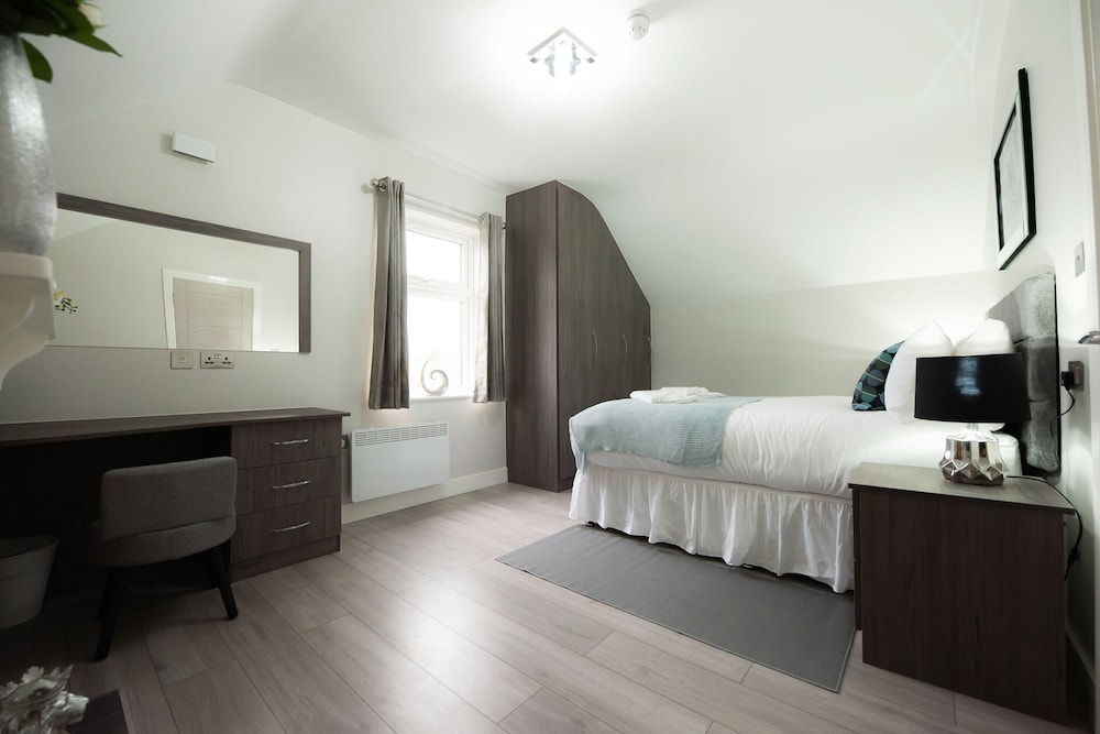 Laurel House 10