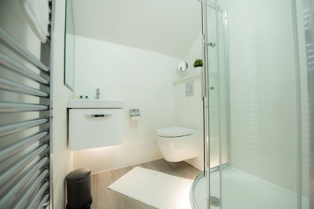 Laurel House 15