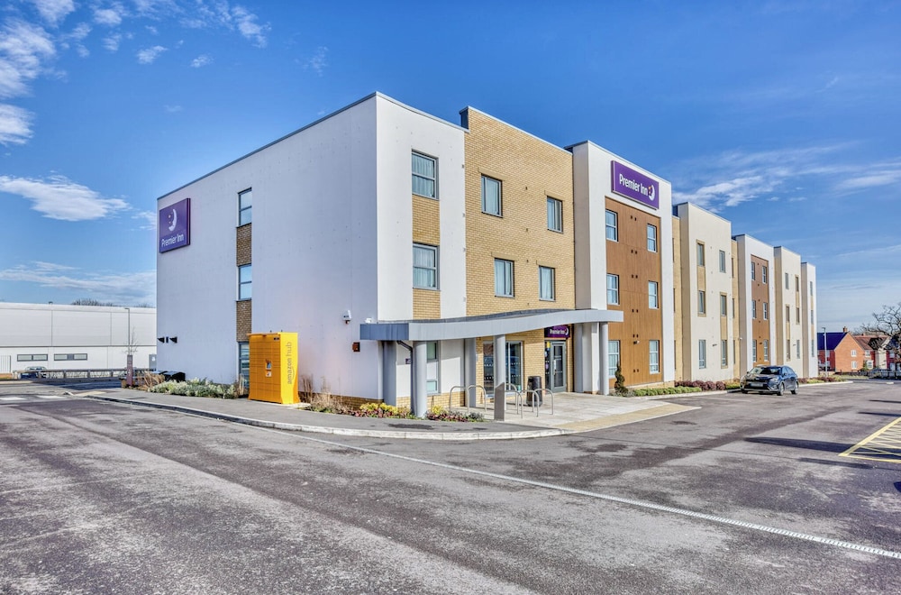 Premier Inn Buckingham Hotel 13