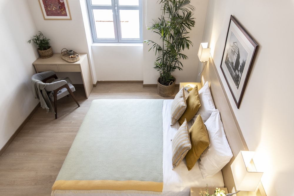 Gallery Suites & Residences Piraeus 20