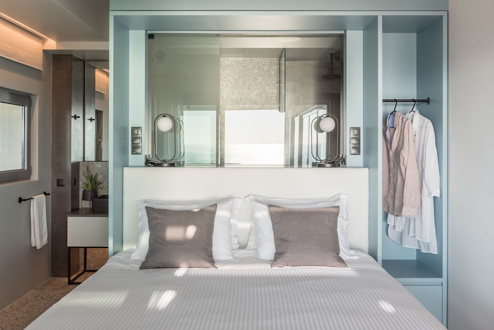 Urban Suites 12