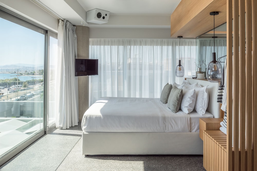 Urban Suites 24