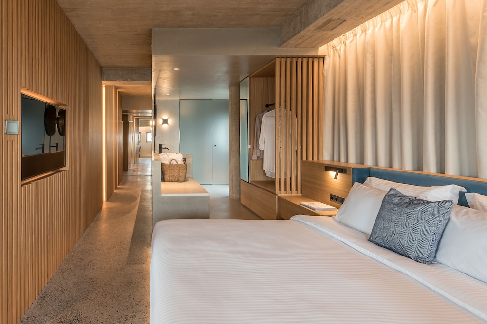 Urban Suites 21