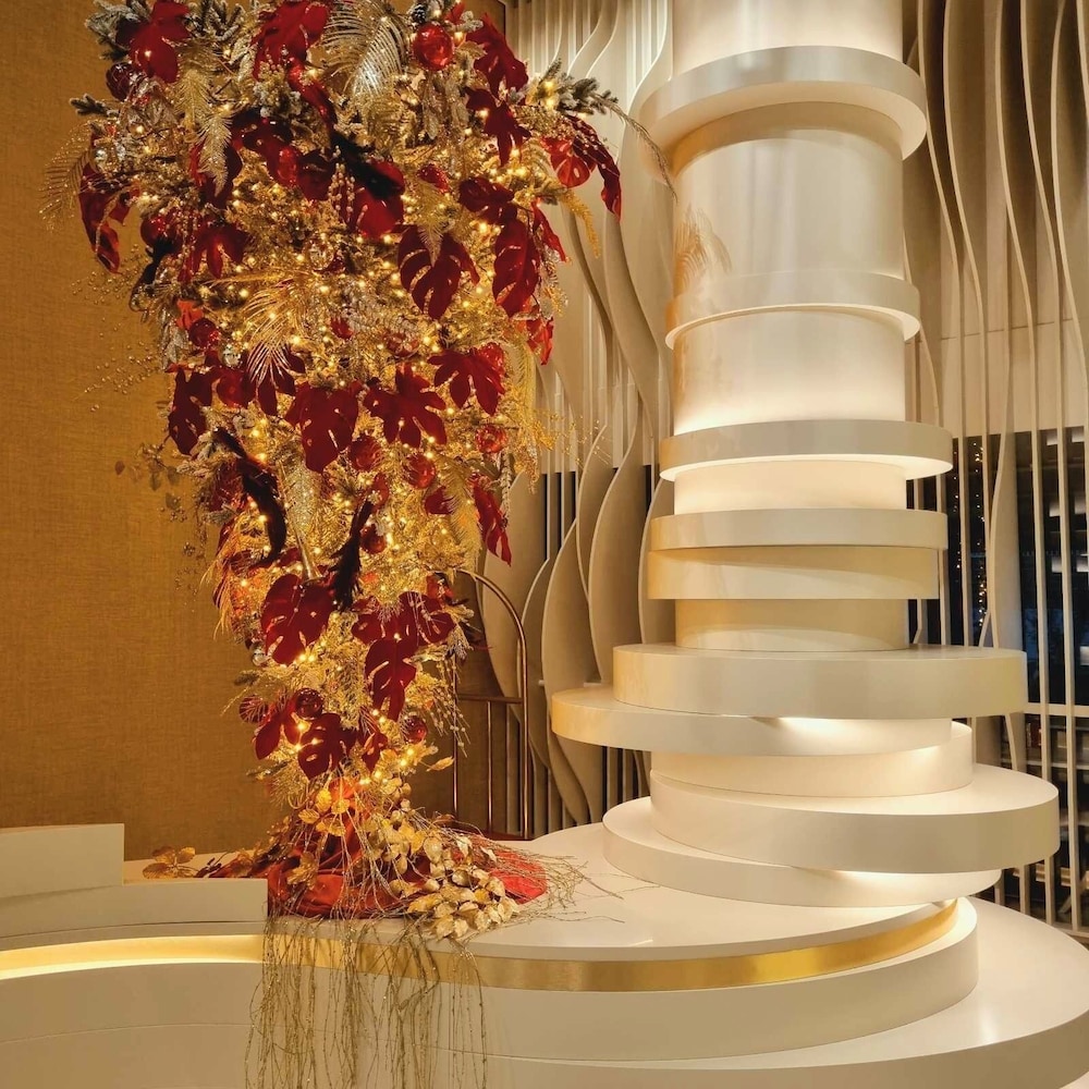 Green Suites Hotel 8