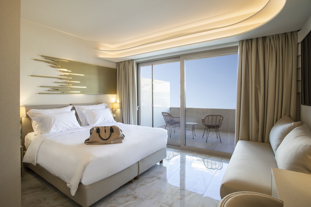 Green Suites Hotel 21