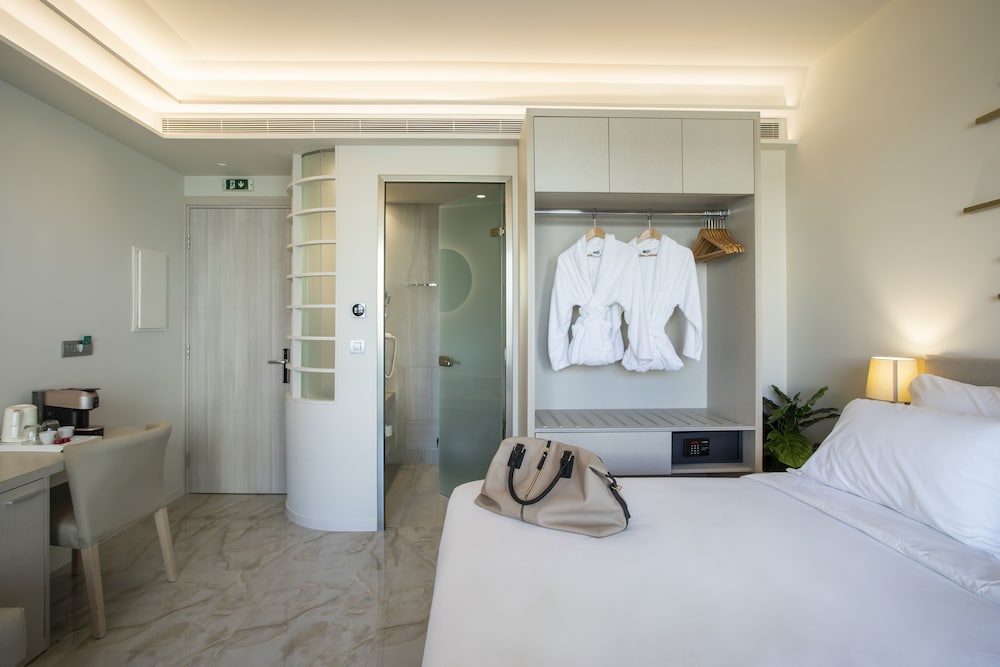 Green Suites Hotel 22