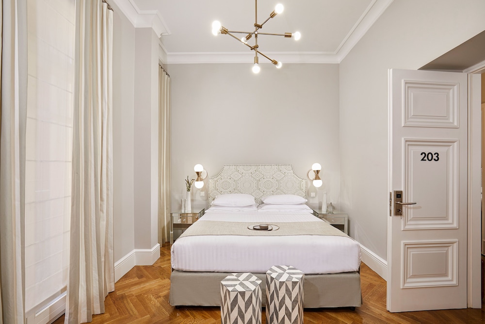 Mira Me Athens Boutique Hotel 6