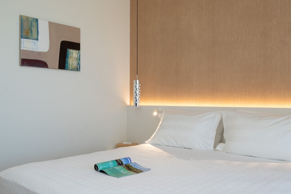 Athens Hill Luxury Apartments 17