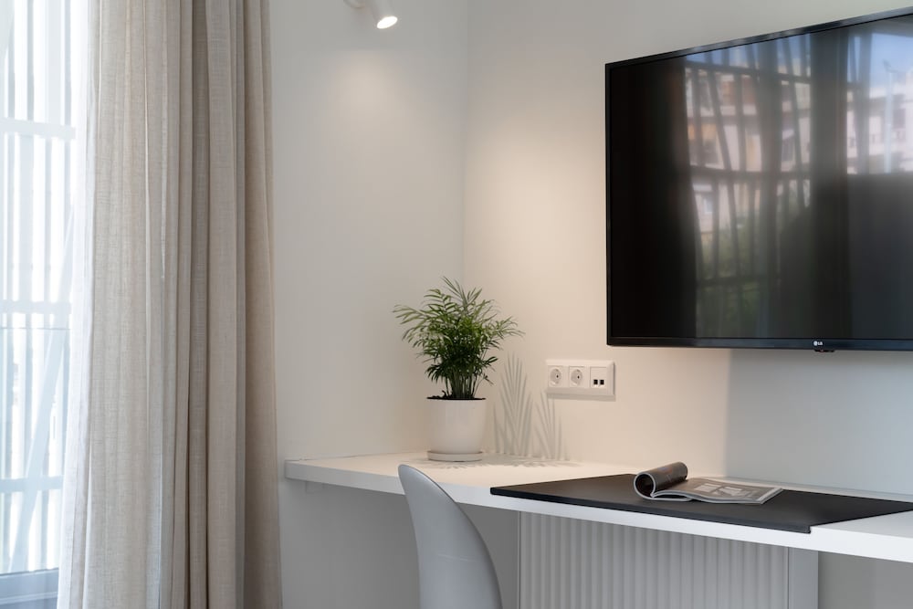 Athens Hill Luxury Apartments 15